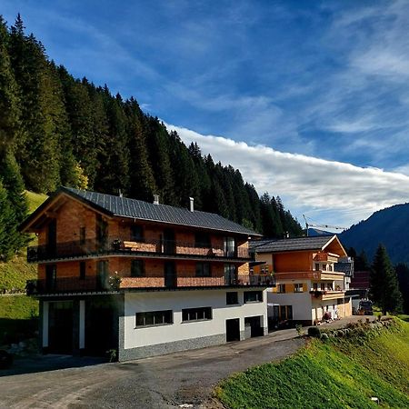 Haus Margrith Alpenblick Appartements Damuels Exterior photo
